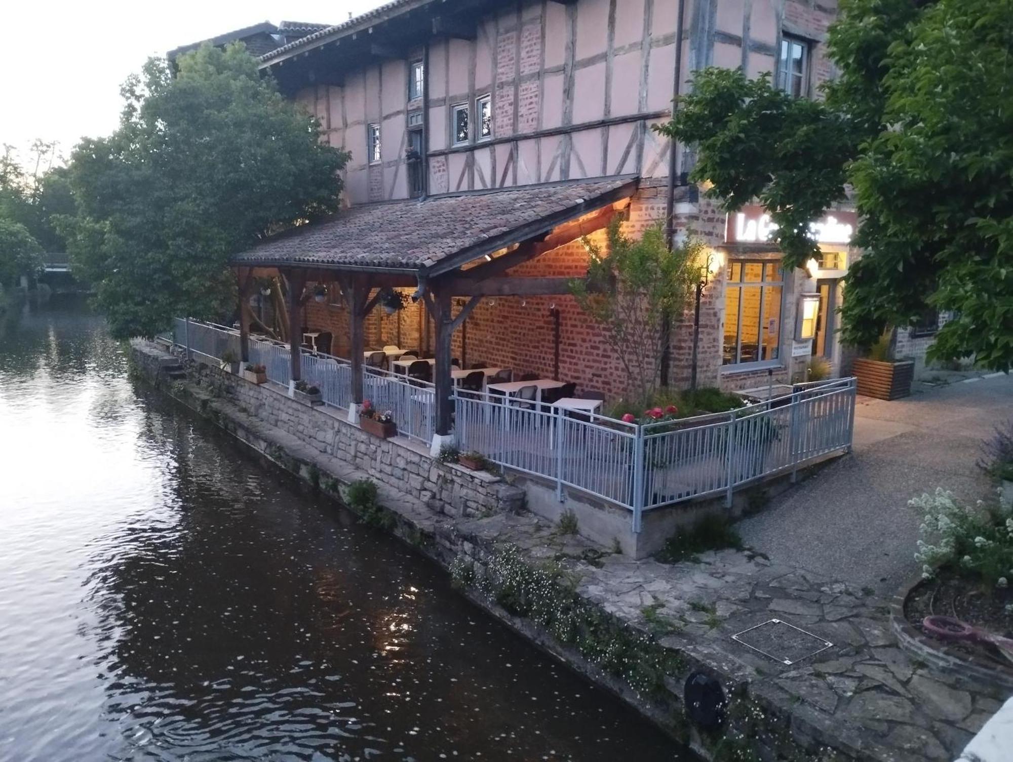 La Maison De Marie, Cosy Et Spacieuse - 3 Chambres Dont Une Climatisee Châtillon-sur-Chalaronne Extérieur photo